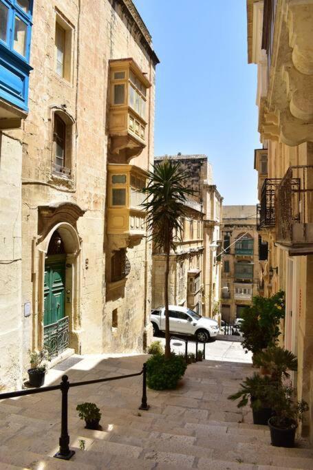 City Centre Pied-A-Terre Near Food Market And Walking Distance To Bus Terminus Valletta Exterior foto